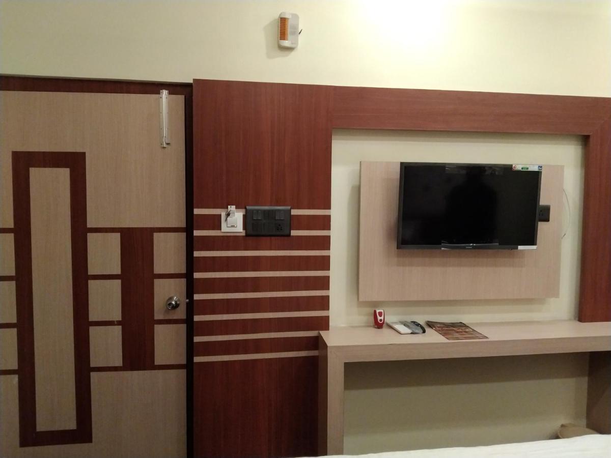 Hotel Delight Deluxe Pipra Dewas Exterior photo
